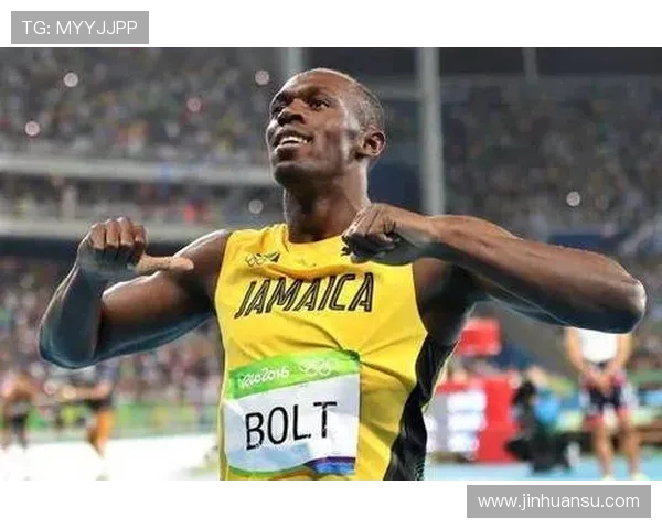 巴西队进球后遭球迷扔香蕉 球员抗议：没黑人没冠军